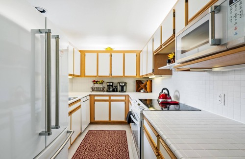 Keauhou Condo | Mauna Loa Village Resort 2 King Suites w/Private Lanais. Shared Pool & Pickleball