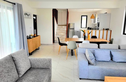 Pointe aux Canonniers Villa | MAURENTVILLA Costal Road Pointe aux Piments