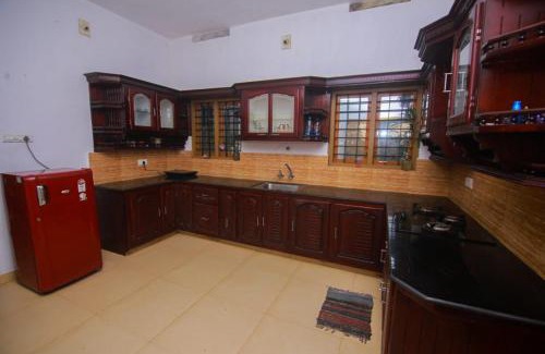 Elappara Villa | MAVERICK HOlIDAYS FAMILY VILLA