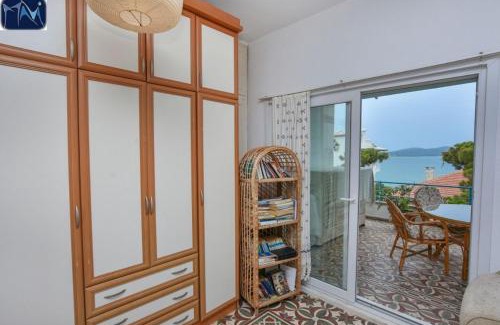 Ayvalik City Center House | Mavi Pension