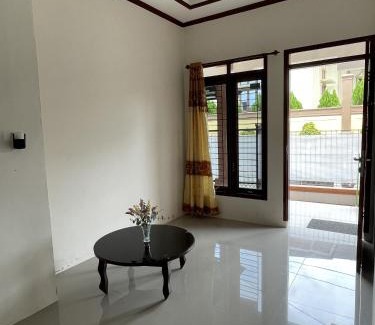 Banda Aceh House | Mawar Homestay