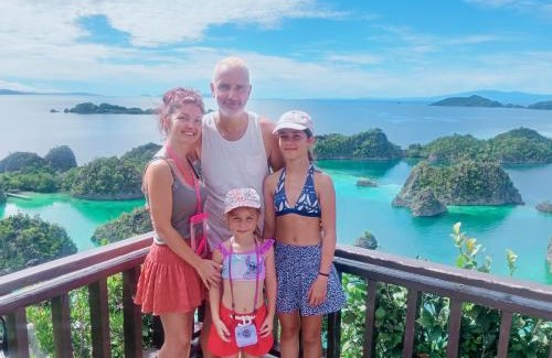 Arborek House | Mawar Homestay