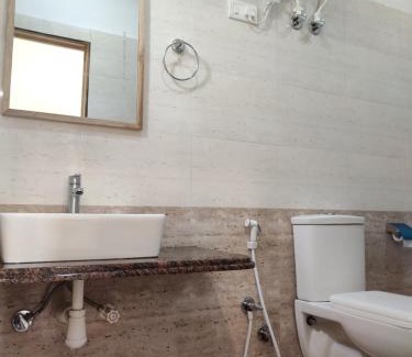 Taj Ganj House | Max Guest House