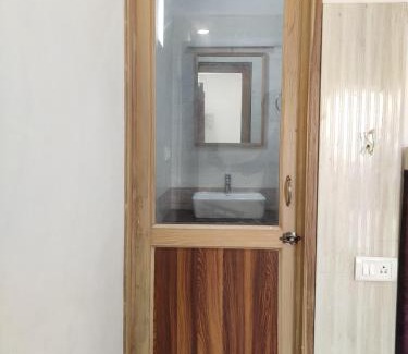 Taj Ganj House | Max Guest House