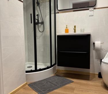 Wlochy Apartment | MaxApart Apartament Wiktoryn