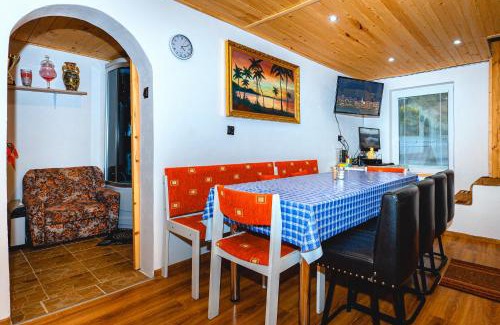 Dedinky House | Maxi Nela