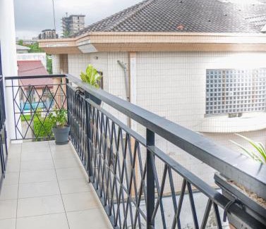 Douala Apartment | MAXIM HOUSE, Denver, 24h sur 24 Internet, Electricité, Eau, Canal Sat, Parking Privé, Sécurité,Gardien