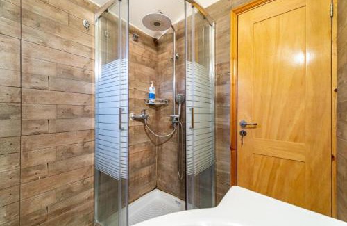 Chalikounas Apartment | Maxim Wooden holiday