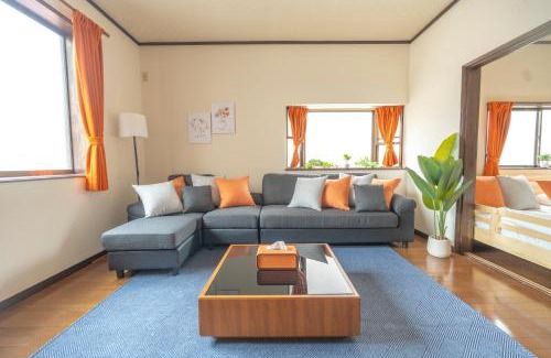 Kita Ward Apartment | Maximum 8 people-Rent the entire place near Okayama Castle with unlimited movies and games-Ideal base for sightseeing-Abundant amenities-Projector