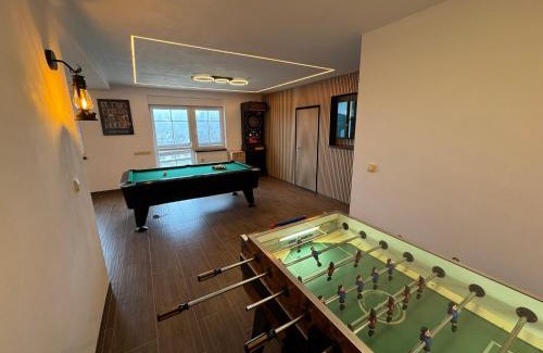 Rovensko pod Troskami House | MAXOVO KRÁLOVSTVÍ