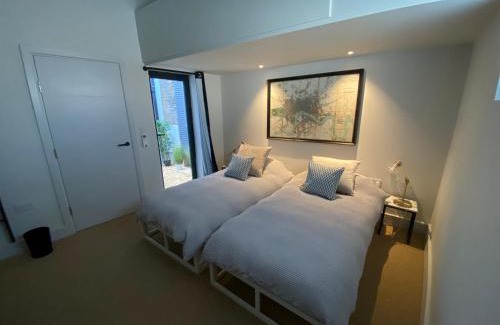 South Twickenham House | May Road, stylish townhouse