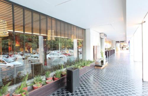 Sector 35 Hotel | Maya Hotel