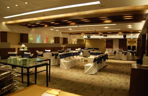 Sector 35 Hotel | Maya Hotel