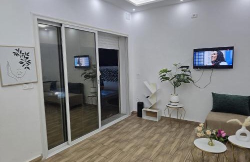 Aousja Villa | Maya House - Villa Cap Zbib