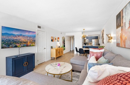 South Scottsdale Condo | Maya Motel