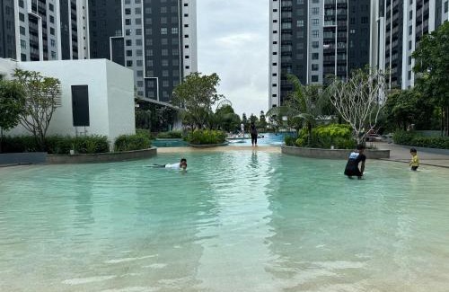 Kuala Langat District Apartment | MayaBay Residence Splash Mania Gamuda Cove by AZF Homestay
