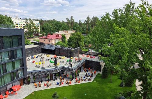 Obolons'kyi District Hotel | Mayak Resort