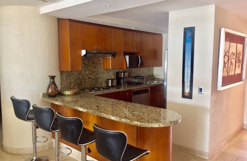 Playa Diamante Condo | Mayan Island Acapulco Diamante