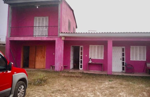Balneario Pinhal House | Mayayo Kitnets