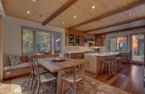 Tahoe Sierra Estates House | Maybach Lake House - Lakefront - TLUXP