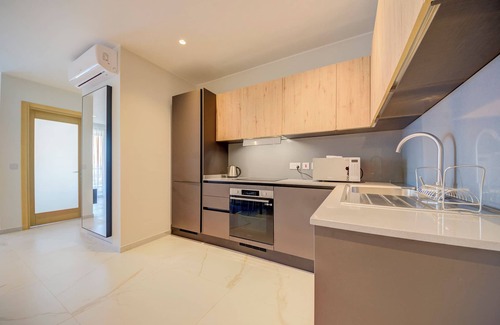 St. Andrew's Apartment | Mayfair by Premier Suites MT