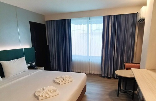 Phitsanulok Hotel | Mayflower Grande Hotel Phitsanulok