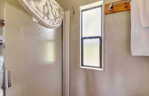 Mayhill Apartment | Mayhill Tiny Home Vacation Rental w/Covered Porch