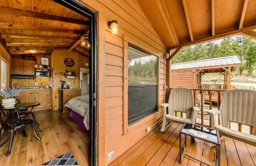 Mayhill Apartment | Mayhill Tiny Home Vacation Rental with Covered Porch