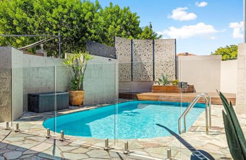 Maylands House | Maylands Coastal Vibe By Home2bnb