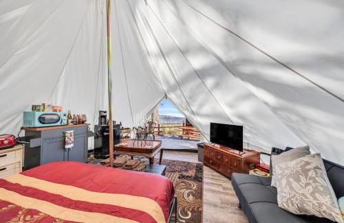 Los Gatos Other | Mays Luxury Farm Stay Yurt Above It All