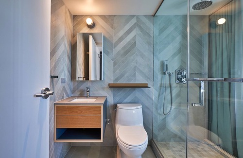 Blanco - Culver Crest Hotel | Mayumi