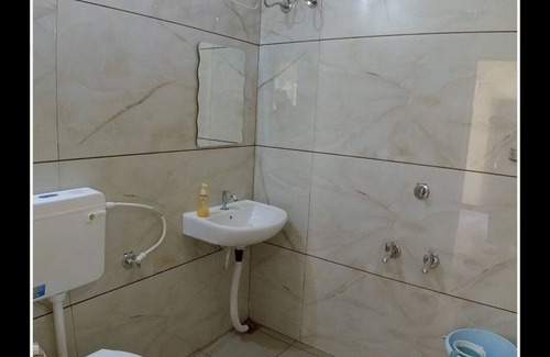 Ujjain Bed & Breakfast | Mayur Homestay