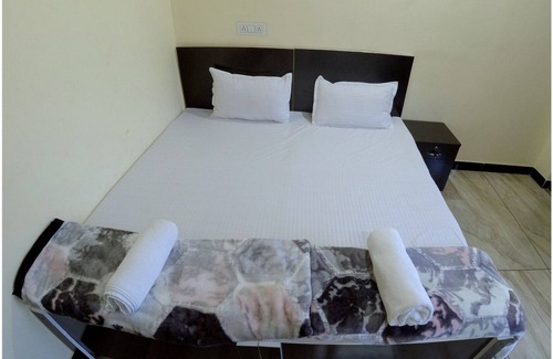 Ujjain Bed & Breakfast | Mayur Homestay