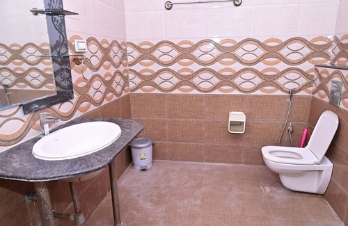Agara Hotel | Mayur Shines