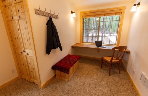 Winthrop Cabin | Mazama Mountain Hideaway is waiting to be your basecamp for fun! Now with A/C!