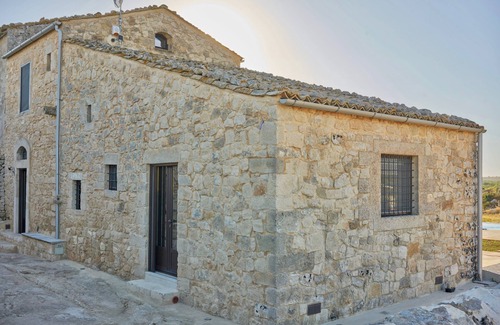 Ragusa House | Mazar, masseria with private heated pool*
