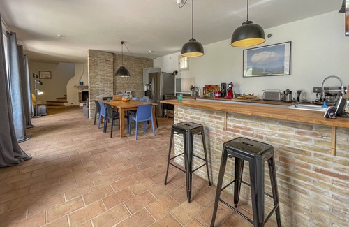 Tourrettes-sur-Loup Villa | Mazet Pascaressa - Beautiful holiday home with large infinity pool