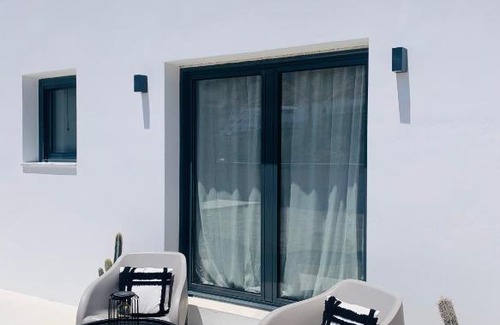 Ios House | Mazi stin Io μ