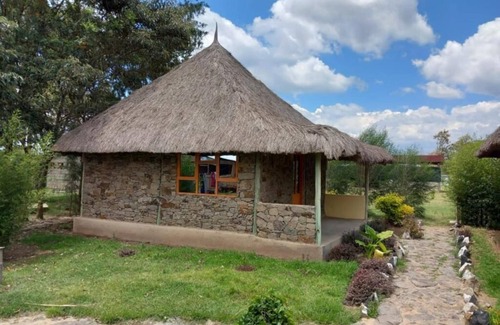 Nanyuki Bed & Breakfast | Mbuni Cottage