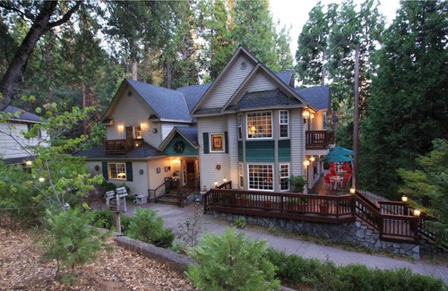 Twain Harte Bed & Breakfast | McCaffrey House Bed and Breakfast Inn