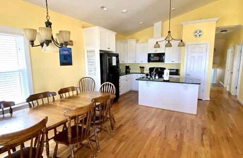 Carolina Beach House | 'McGee By The Sea'- Oceanfront Kure Beach