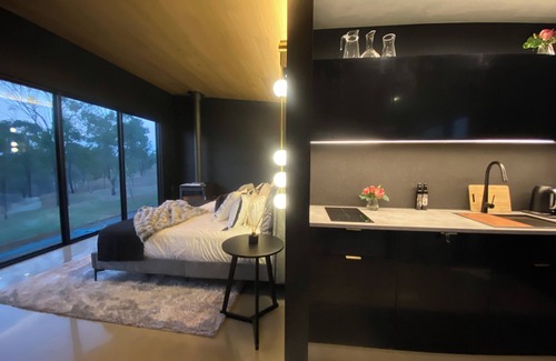 Moffatdale Apartment | McGill Vineyard Moffatdale