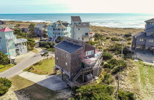 Hatteras House | McKayla's Hope - Stunning 4 Bedroom Semi-Oceanfront Home in Hatteras