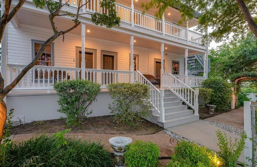 Marble Falls Apartment | McKenize Guest House: Travis Suite 1 BD, 1BA