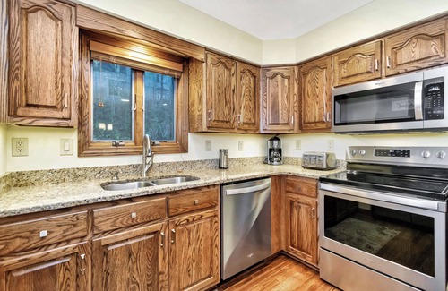 Blowing Rock Condo | Mckinley 1 | Fireplace, Restaurant, Pool, Spa