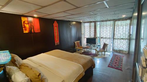 Dharamshala Bed & Breakfast | Mcleodganj Bed & Breakfast