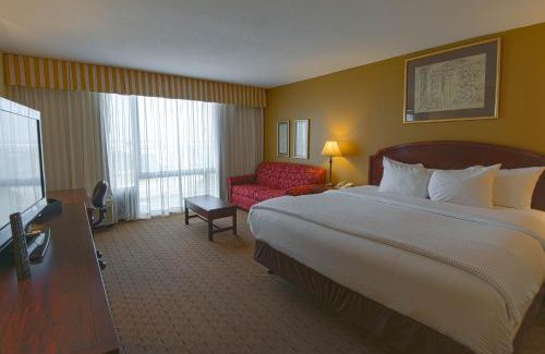 Downtown Hotel | MCM Elegante Hotel & Suites Lubbock