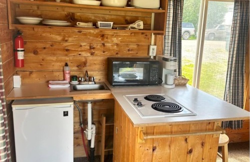 Homer Cabin | McNeil River Cabin, Homer Floatplane Lodge