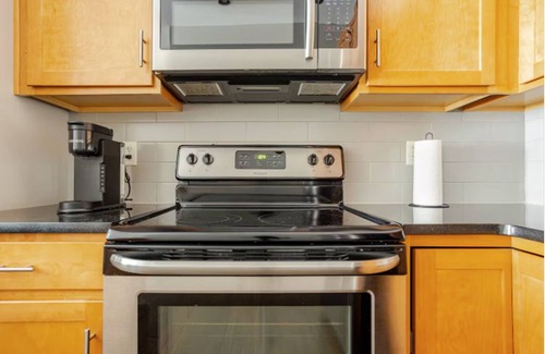 Wholesale District Apartment | McOuat Place 6C - Luxury 1 Bed Downtown Indy Apartment Prime Location