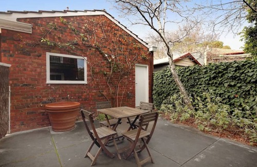 Mitcham House | McStay City & Hills S